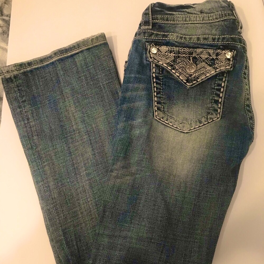 Miss Me boot cut jeans size 26, gently used in great condition